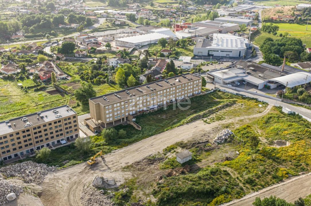 Apartamento T3 para Venda em Moreira de Conegos Foto 31
