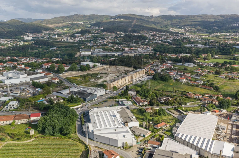 Apartamento T3 para Venda em Moreira de Conegos Foto 32