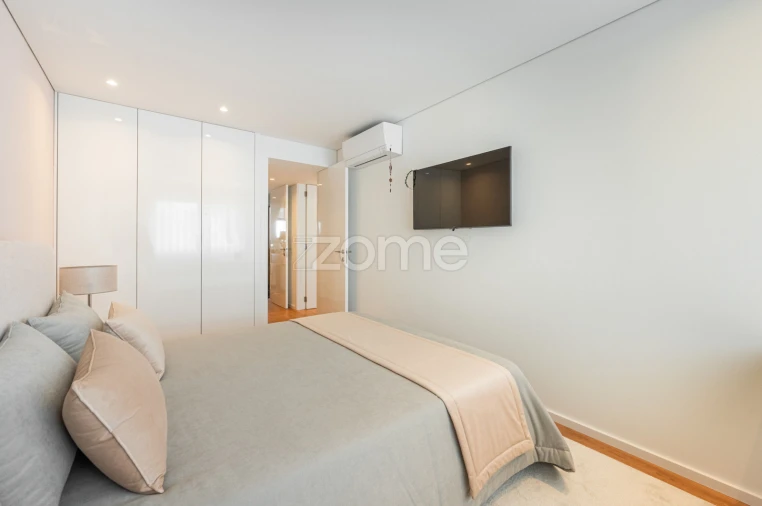 Apartamento T3 para Venda em Moreira de Conegos Foto 16