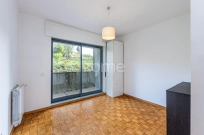 Apartamento T4 para Venda em Mozelos