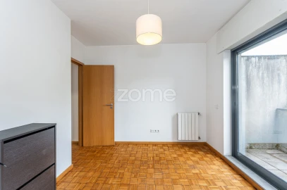 Apartamento T4 para Venda em Mozelos