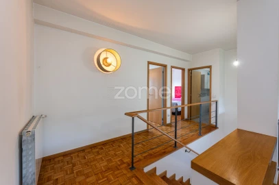 Apartamento T4 para Venda em Mozelos