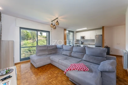 Apartamento T4 para Venda em Mozelos