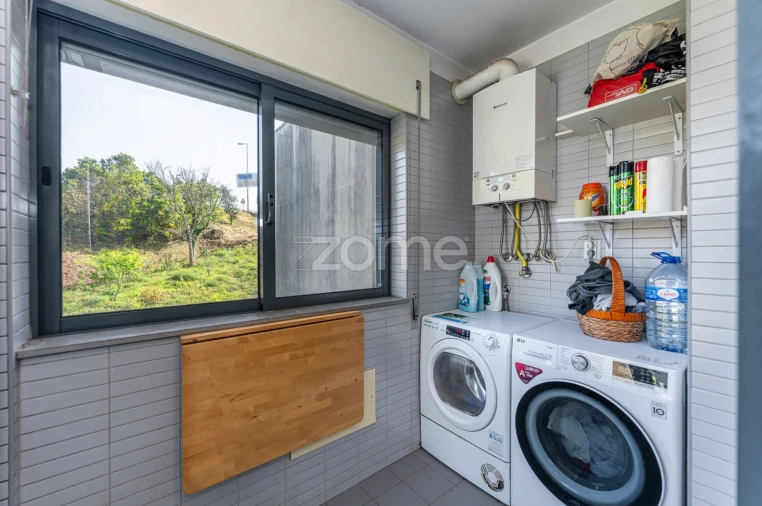 Apartamento T4 para Venda em Mozelos Foto 10