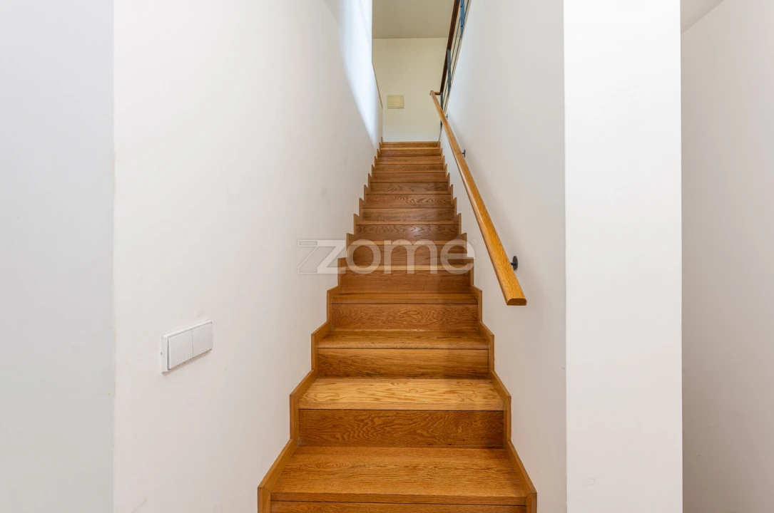 Apartamento T4 para Venda em Mozelos Foto 35