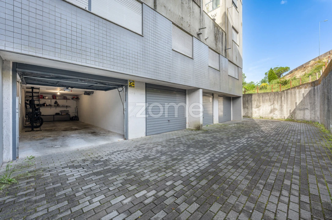 Apartamento T4 para Venda em Mozelos Foto 39