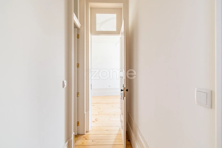 Apartamento T2 para Venda em Cedofeita, Santo Ildefonso, Sé, Miragaia, São Nicolau e Vitória Foto 7