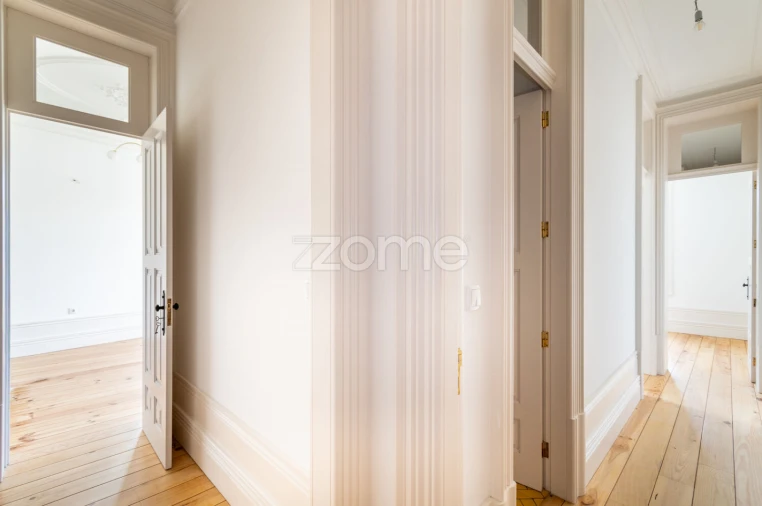 Apartamento T2 para Venda em Cedofeita, Santo Ildefonso, Sé, Miragaia, São Nicolau e Vitória Foto 5