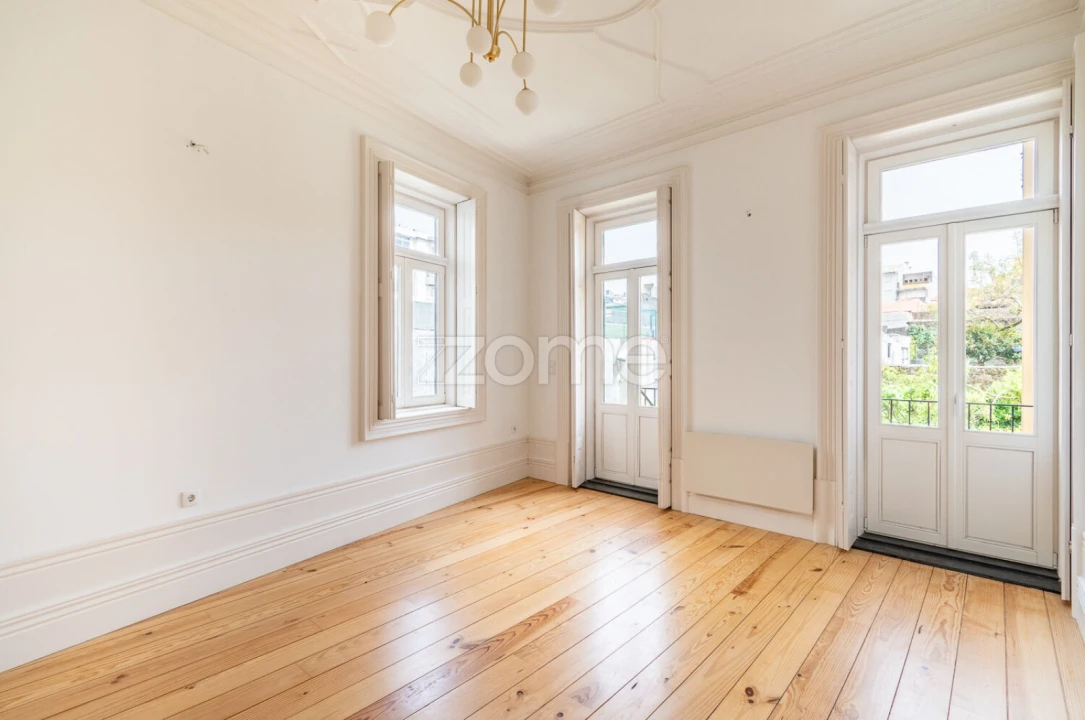 Apartamento T2 para Venda em Cedofeita, Santo Ildefonso, Sé, Miragaia, São Nicolau e Vitória Foto 1