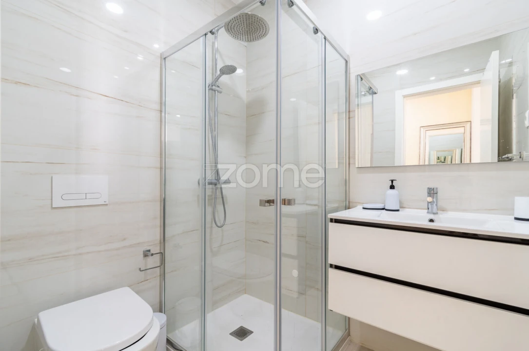 Apartamento T2 para Venda em Cedofeita, Santo Ildefonso, Sé, Miragaia, São Nicolau e Vitória Foto 12