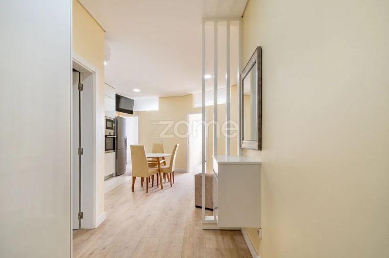 Apartamento T2 para Venda em Cedofeita, Santo Ildefonso, Sé, Miragaia, São Nicolau e Vitória Foto 3