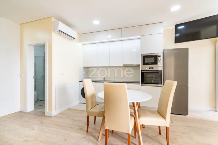 Apartamento T2 para Venda em Cedofeita, Santo Ildefonso, Sé, Miragaia, São Nicolau e Vitória Foto 5