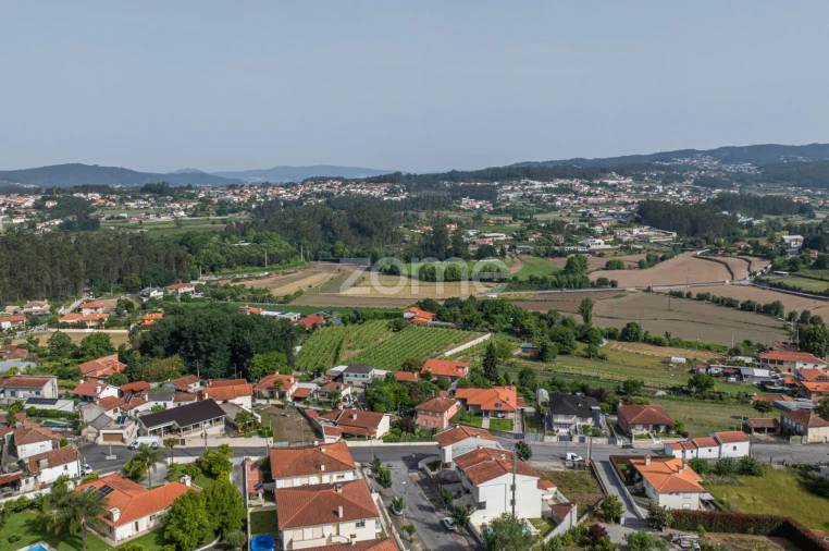 Terreno para Venda em Arnoso (Santa Maria e Santa Eulália) e Sezures Foto 9