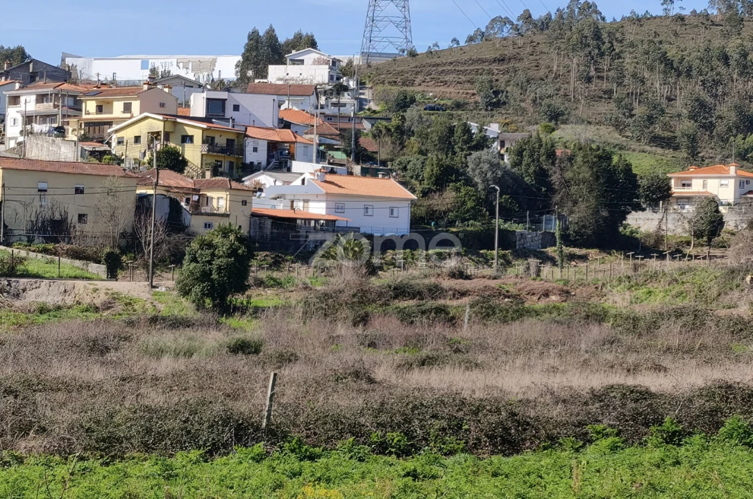 Terreno para Venda em Rebordosa Foto 8