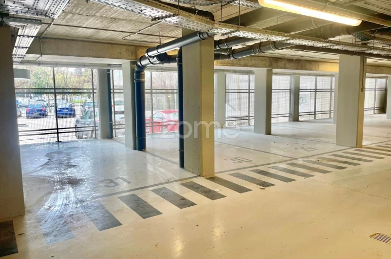 Apartamento T2 para Arrendamento em Algés, Linda-A-Velha e Cruz Quebrada-Dafundo Foto 7