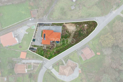 Moradia T3 para Venda em Azias