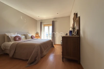 Moradia T3 para Venda em Azias