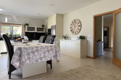 Moradia T3 para Venda em Azias