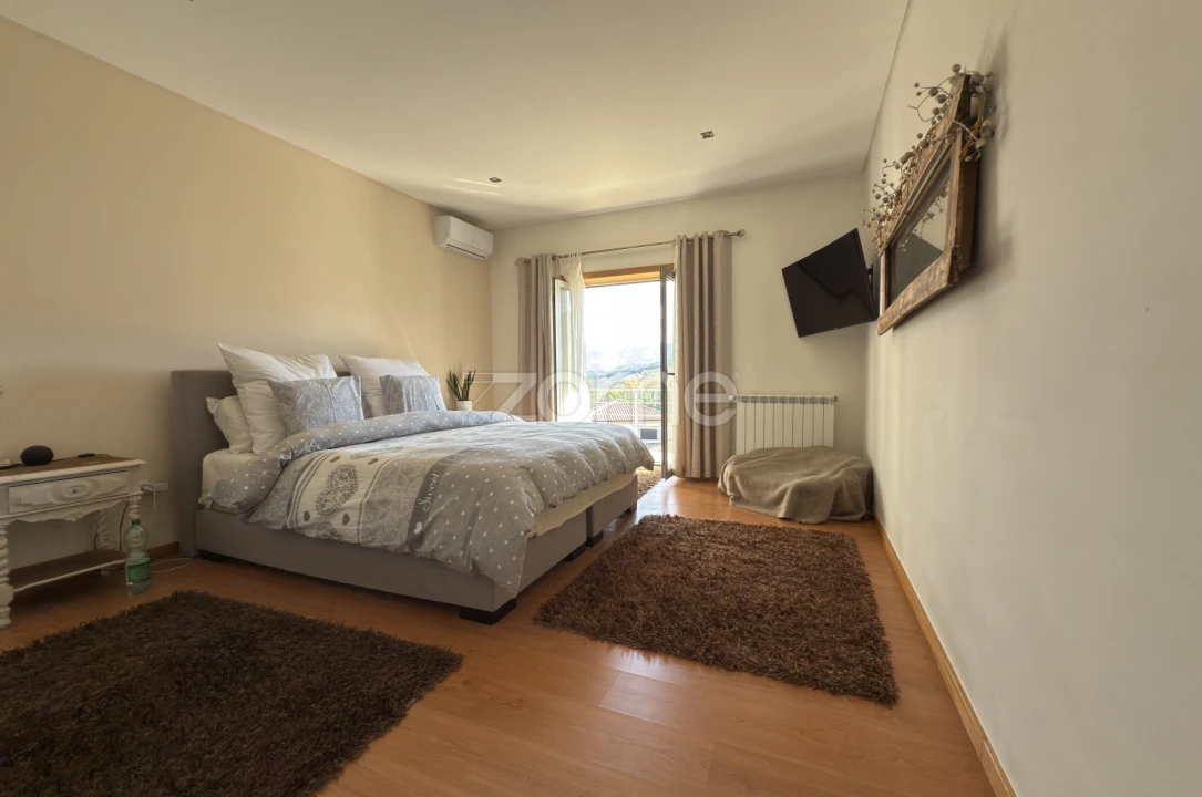 Moradia T3 para Venda em Azias Foto 5