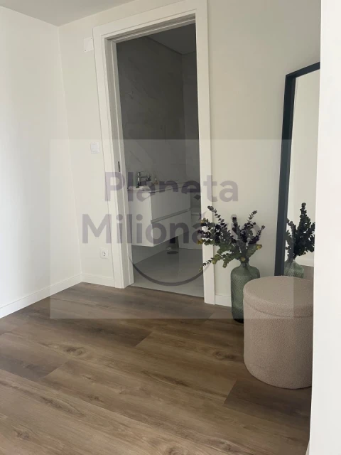 Apartamento T3 para Venda em Benfica