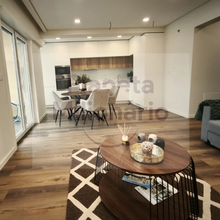 Apartamento T3 para Venda em Benfica Foto 5