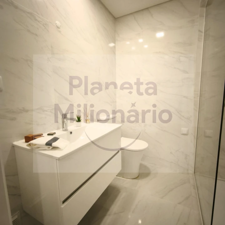 Apartamento T3 para Venda em Benfica Foto 6