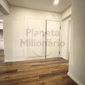 Apartamento T3 para Venda em Benfica