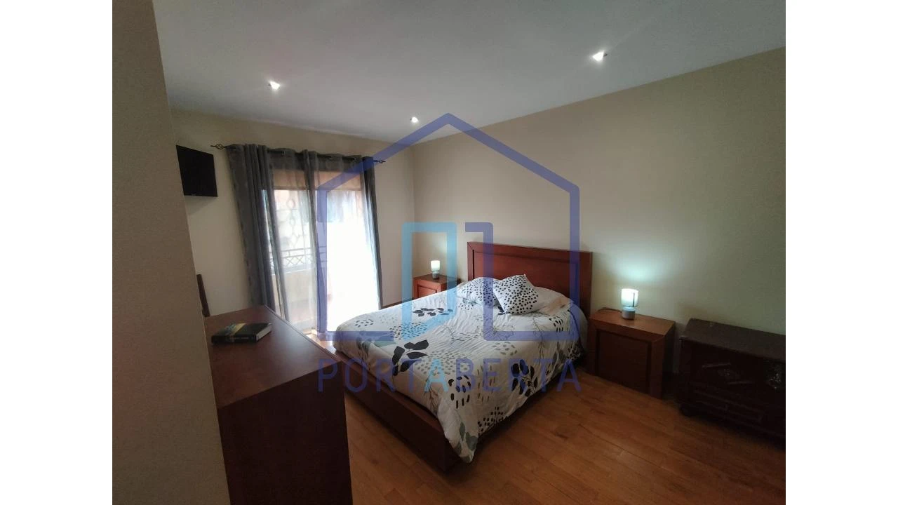 Apartamento T3 para Venda em Santa Cruz/Trindade e Sanjurge Foto 5