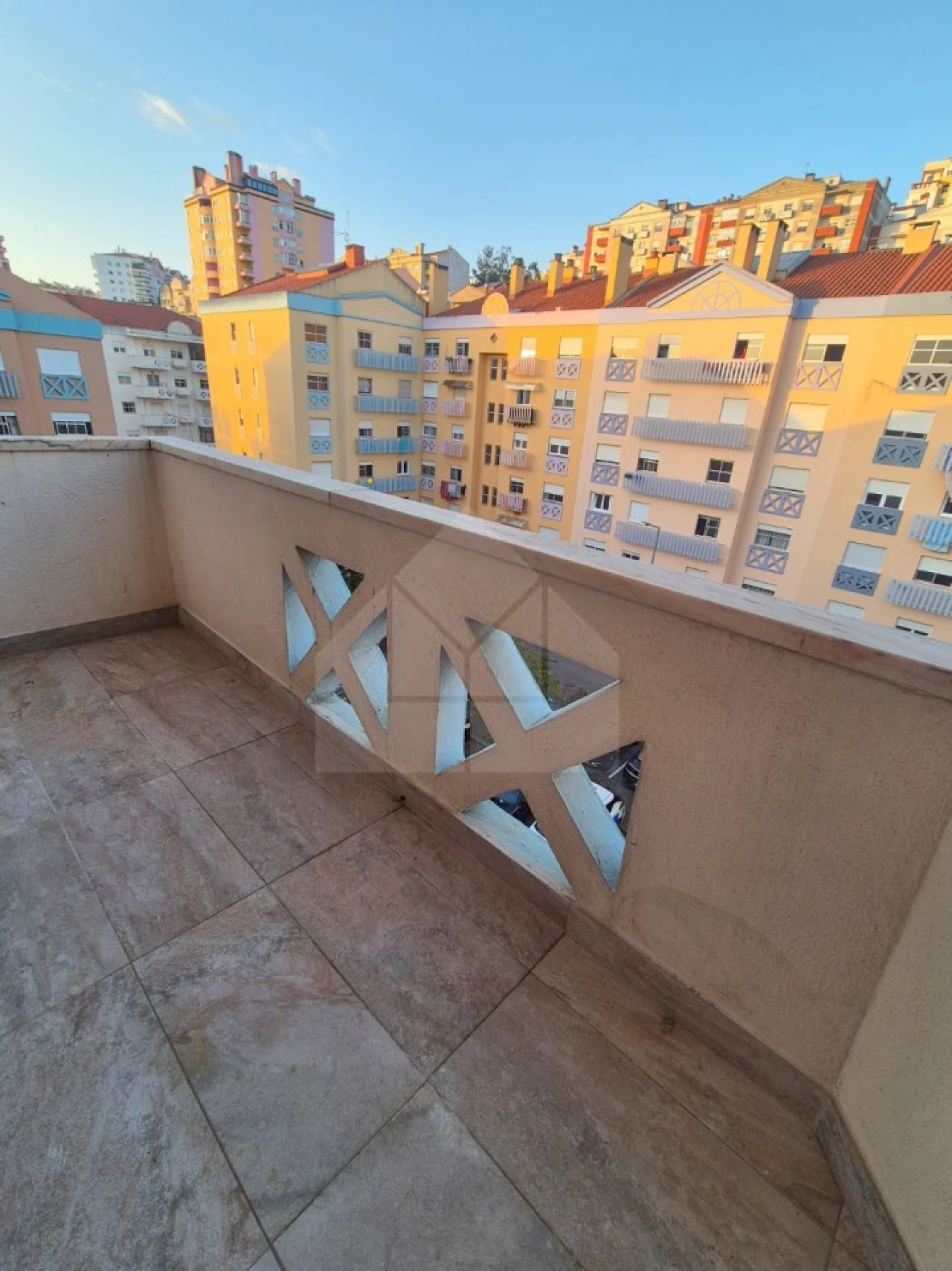 Apartamento T3 para Venda em Algueirão-Mem Martins Foto 22