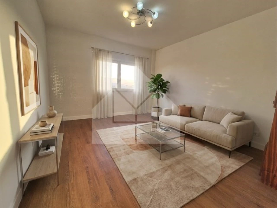 Apartamento T3 para Venda em Algueirão-Mem Martins Foto 1