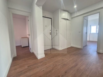 Apartamento T3 para Venda em Algueirão-Mem Martins
