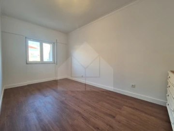 Apartamento T3 para Venda em Algueirão-Mem Martins