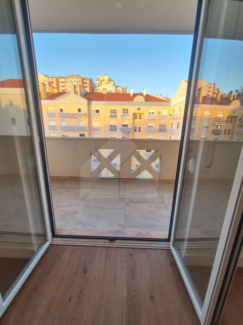 Apartamento T3 para Venda em Algueirão-Mem Martins