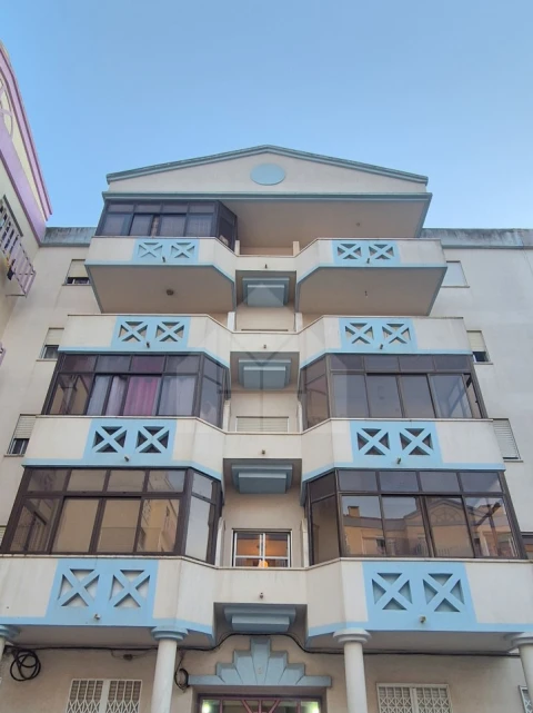 Apartamento T3 para Venda em Algueirão-Mem Martins