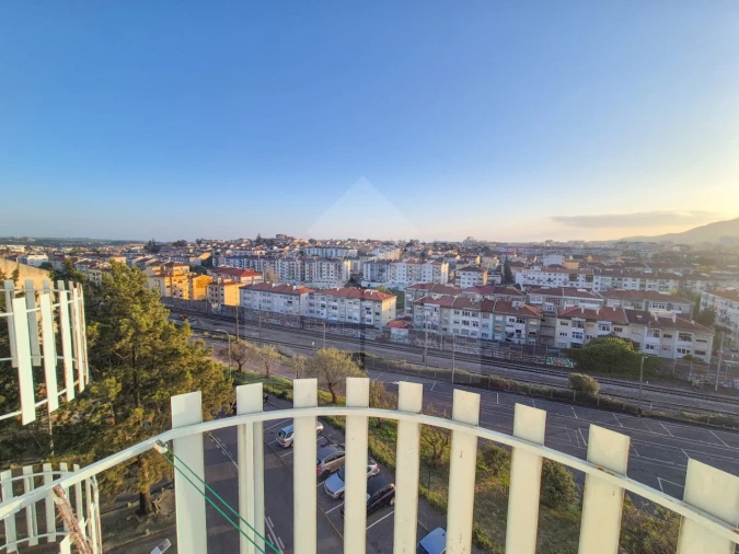 Apartamento T3 para Venda em Algueirão-Mem Martins Foto 8