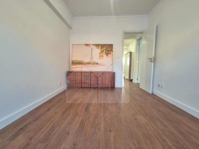 Apartamento T3 para Venda em Algueirão-Mem Martins Foto 23