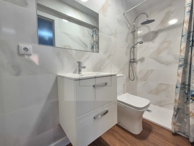 Apartamento T3 para Venda em Algueirão-Mem Martins Foto 18