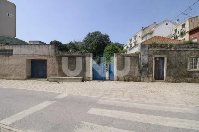 Terreno Misto para Venda em Vila Franca de Xira