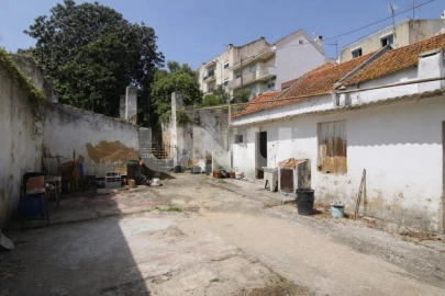 Terreno Misto para Venda em Vila Franca de Xira