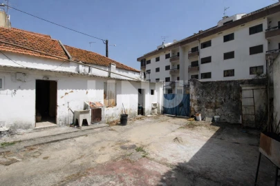 Terreno Misto para Venda em Vila Franca de Xira