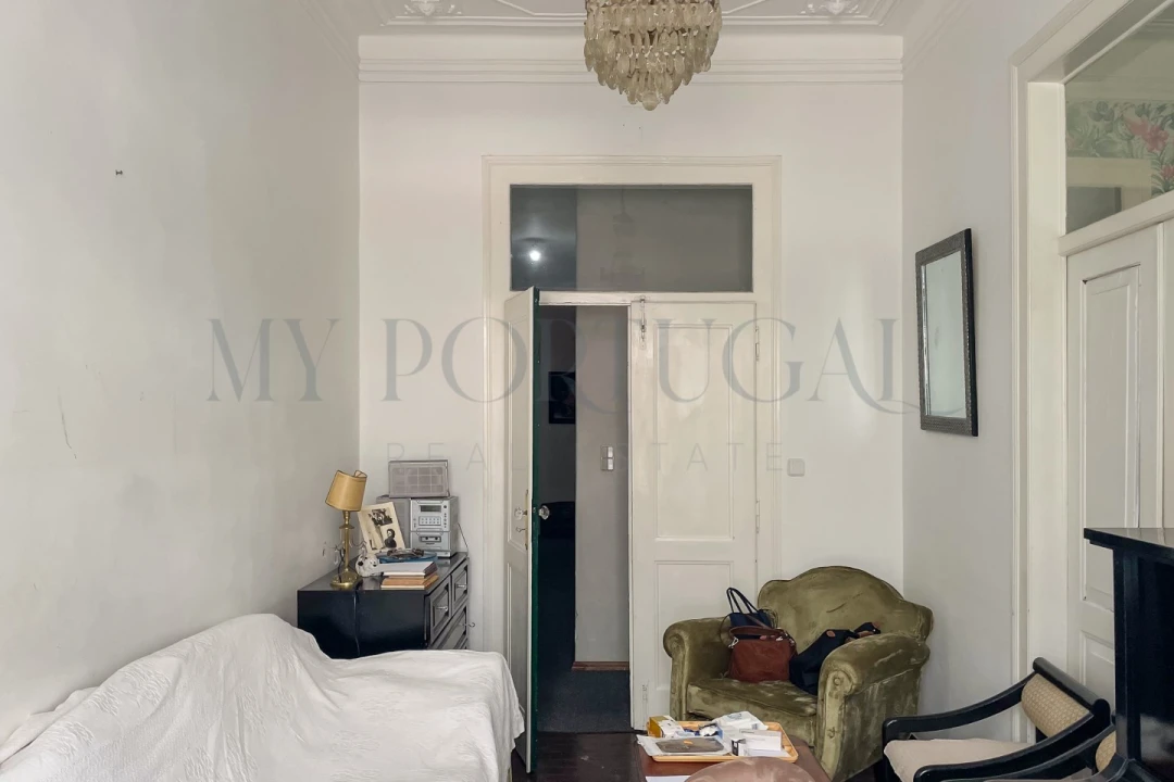 Apartamento T5 para Venda em Santo António Foto 5