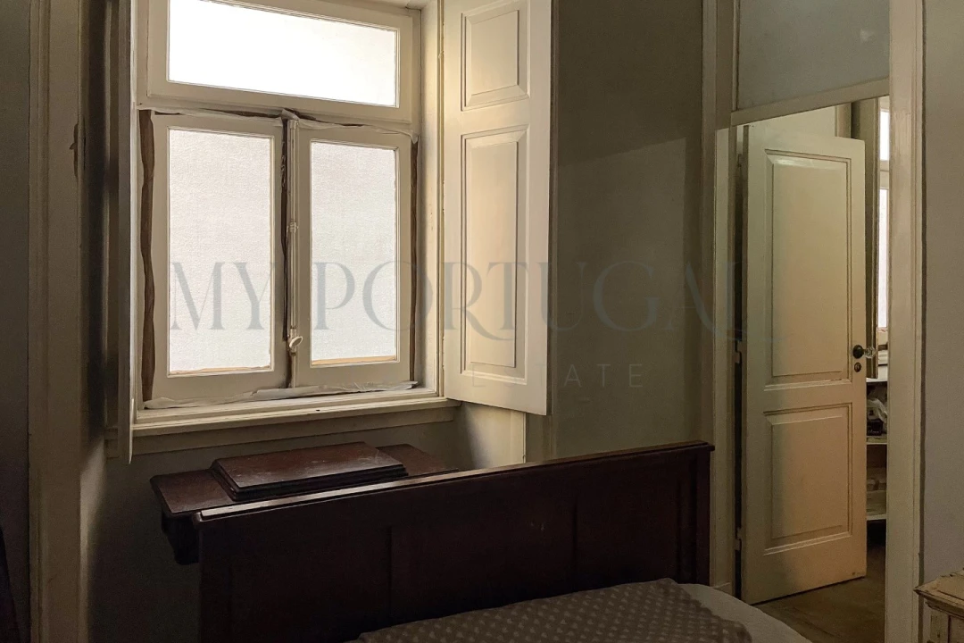 Apartamento T5 para Venda em Santo António Foto 11