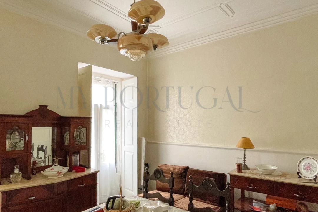 Apartamento T5 para Venda em Santo António Foto 14