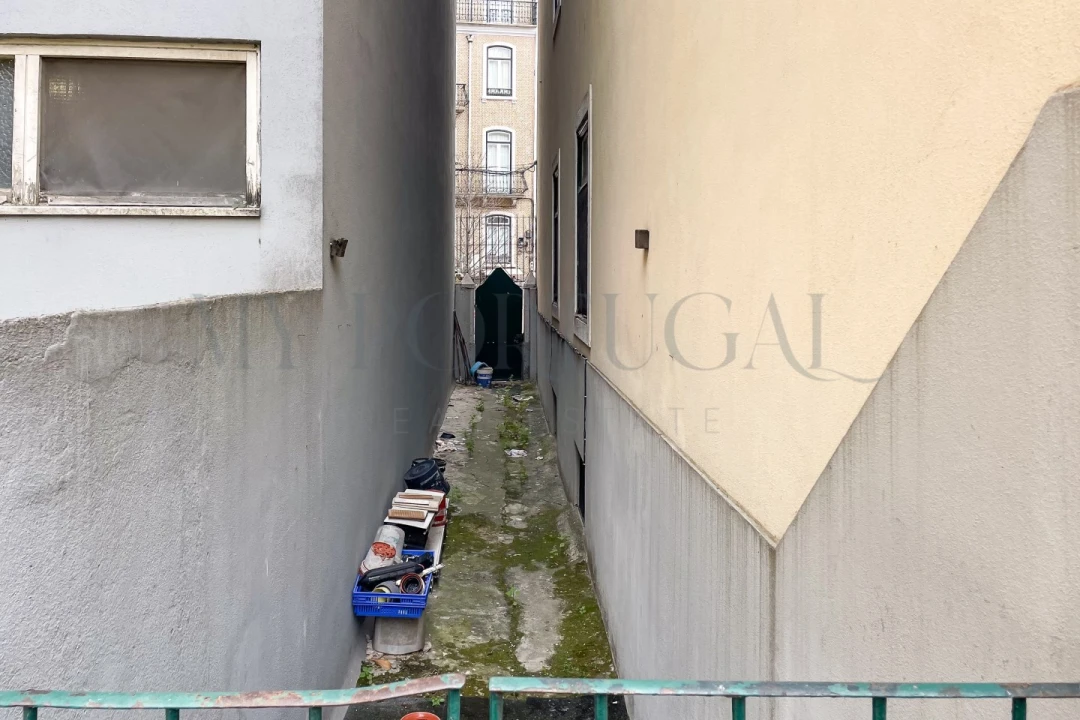 Apartamento T5 para Venda em Santo António Foto 22