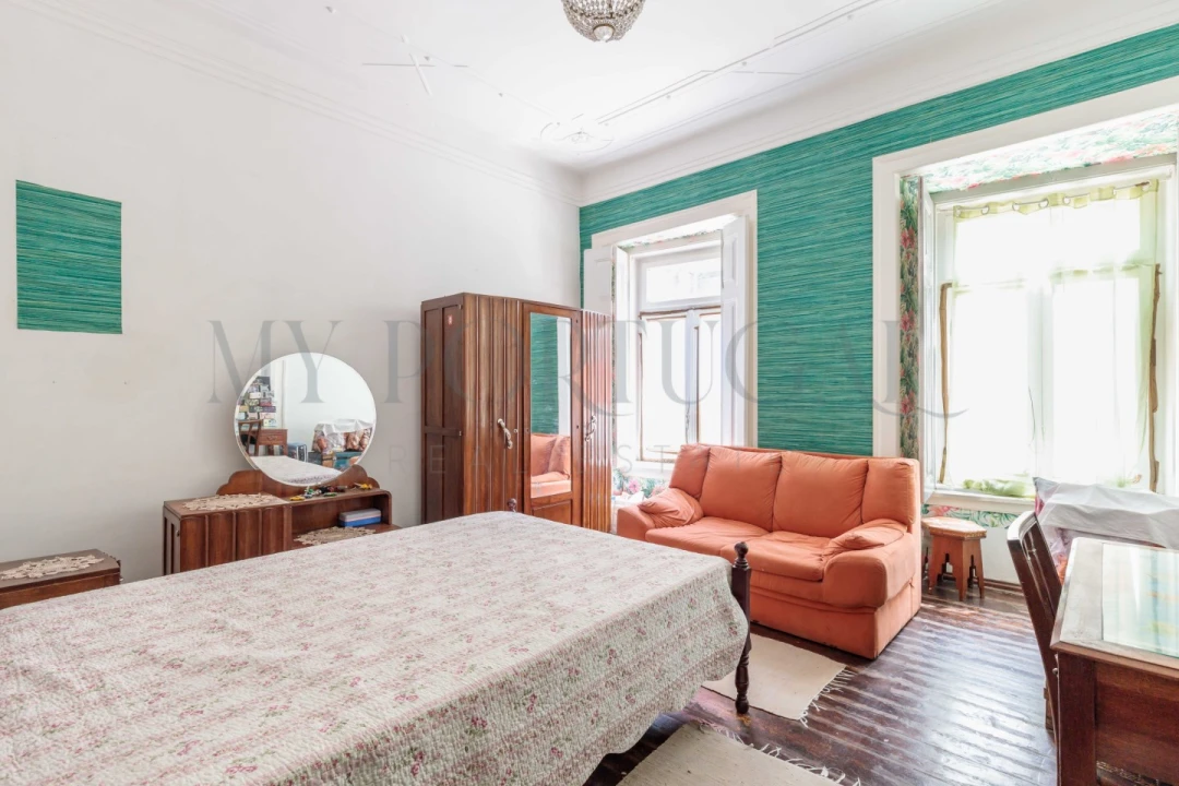 Apartamento T5 para Venda em Santo António Foto 6