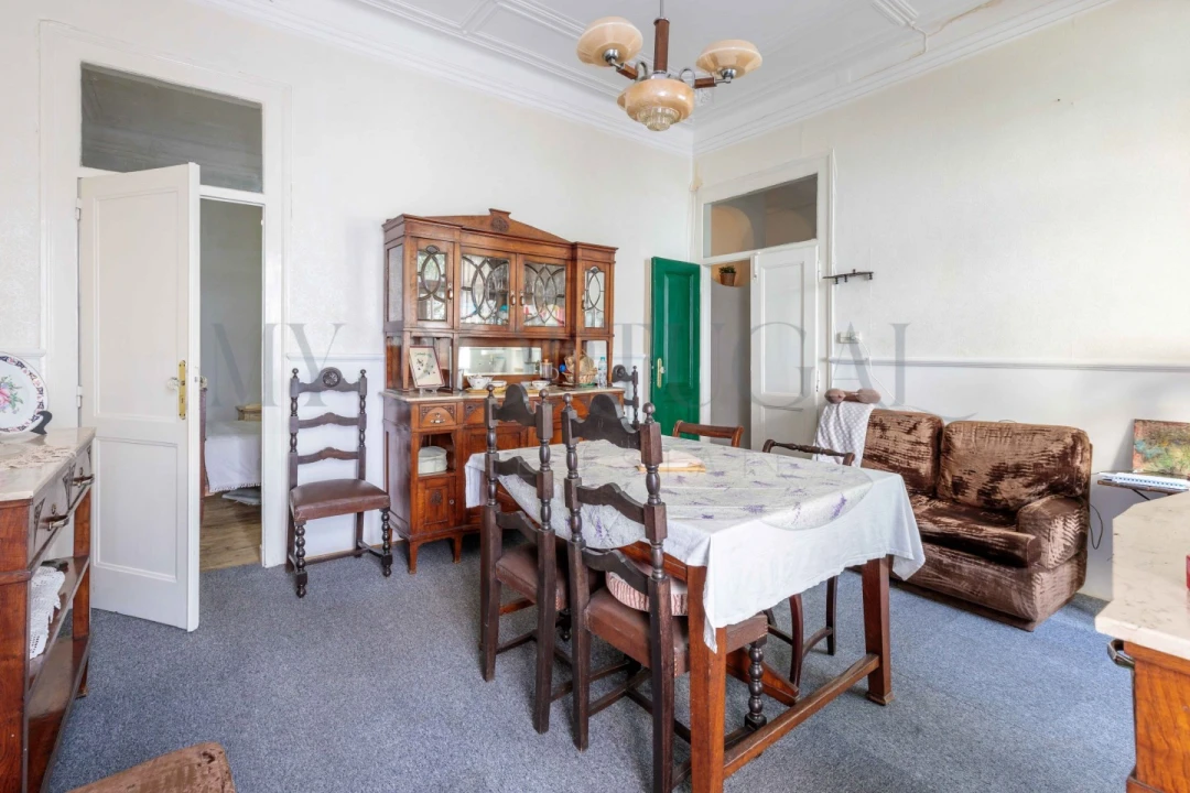 Apartamento T5 para Venda em Santo António Foto 12
