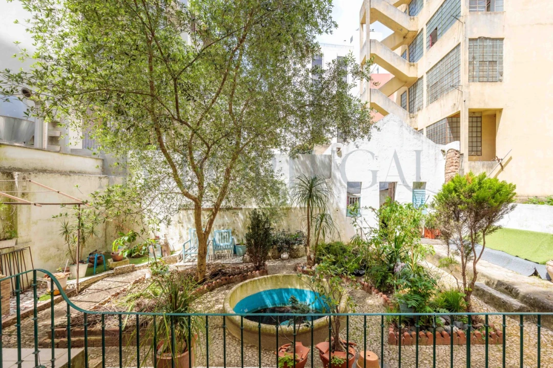 Apartamento T5 para Venda em Santo António Foto 16