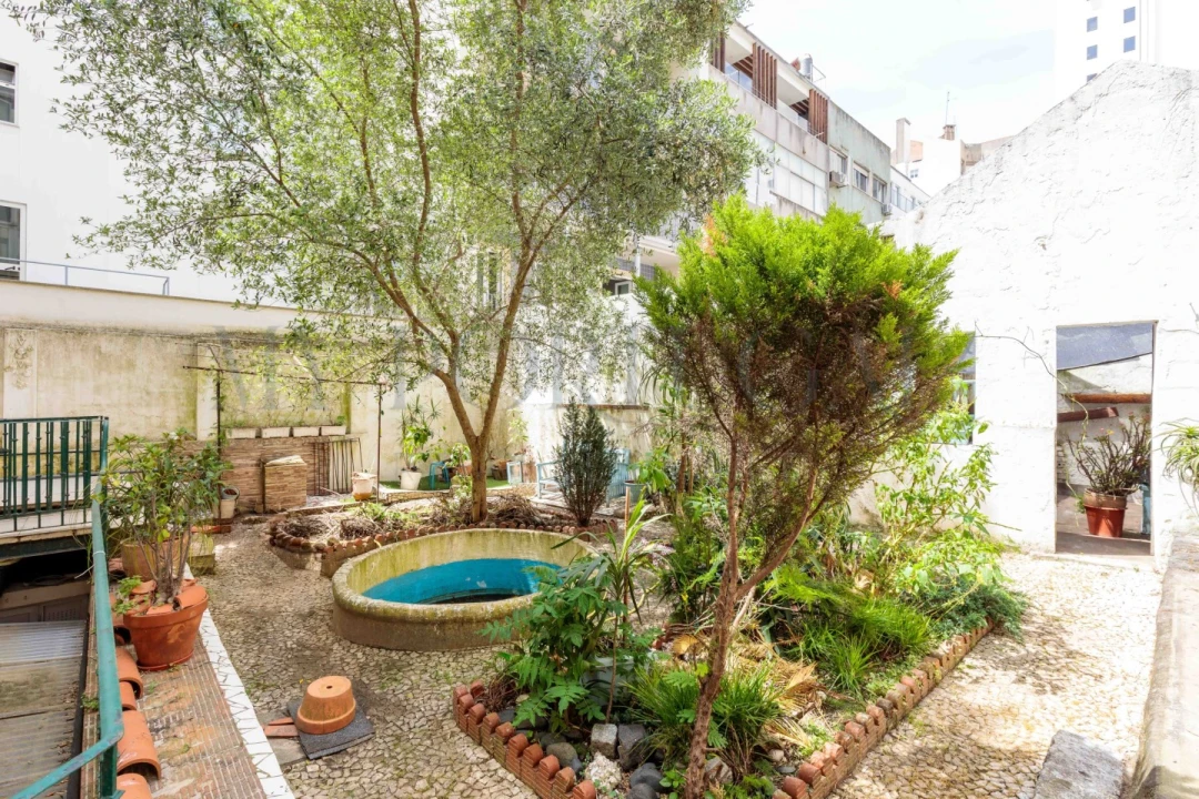 Apartamento T5 para Venda em Santo António Foto 18