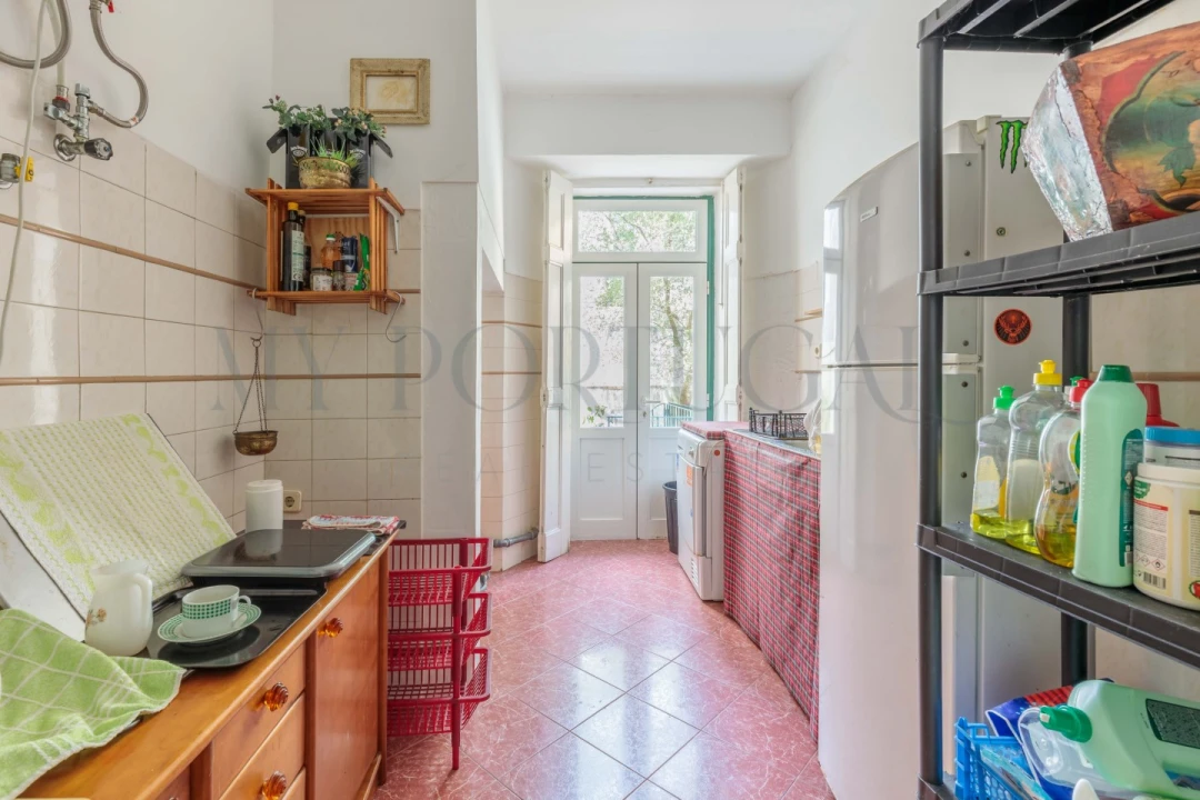 Apartamento T5 para Venda em Santo António Foto 22