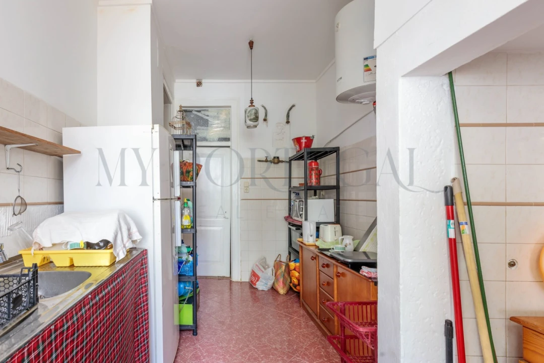 Apartamento T5 para Venda em Santo António Foto 23